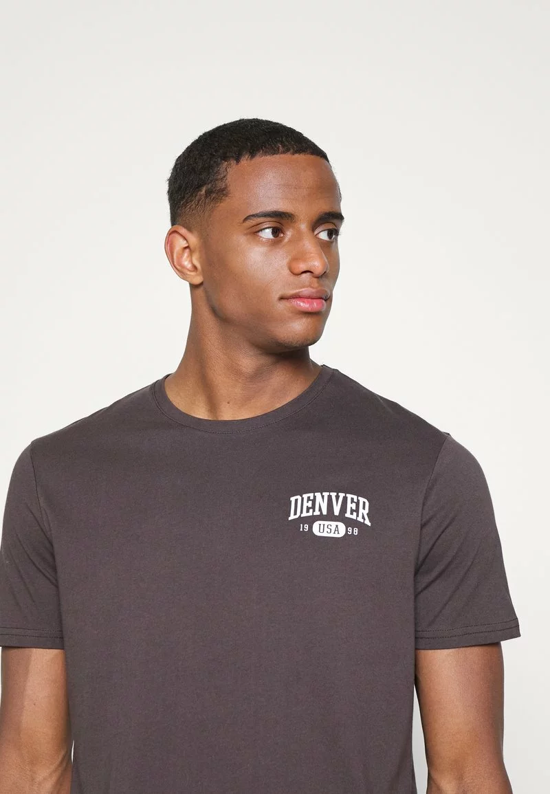 Pier One Uomo GRAPHIC T-SHIRT - T-shirt Con Stampa - Brown - immagine 6