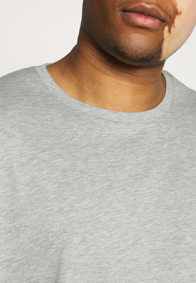 Pier One Uomo 5 PACK - T-shirt Basic - Khaki/grey/dark Blue - immagine 6