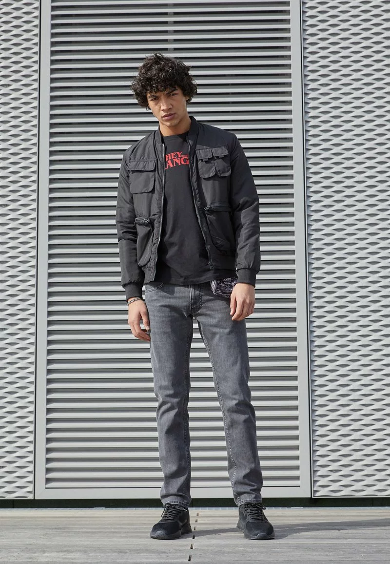 Pier One UNISEX - Sneakers Basse - Black