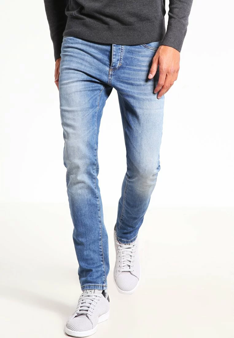Pier One Uomo DISTRESSED DENIM SLIM FIT - Jeans Slim Fit - Light Blue